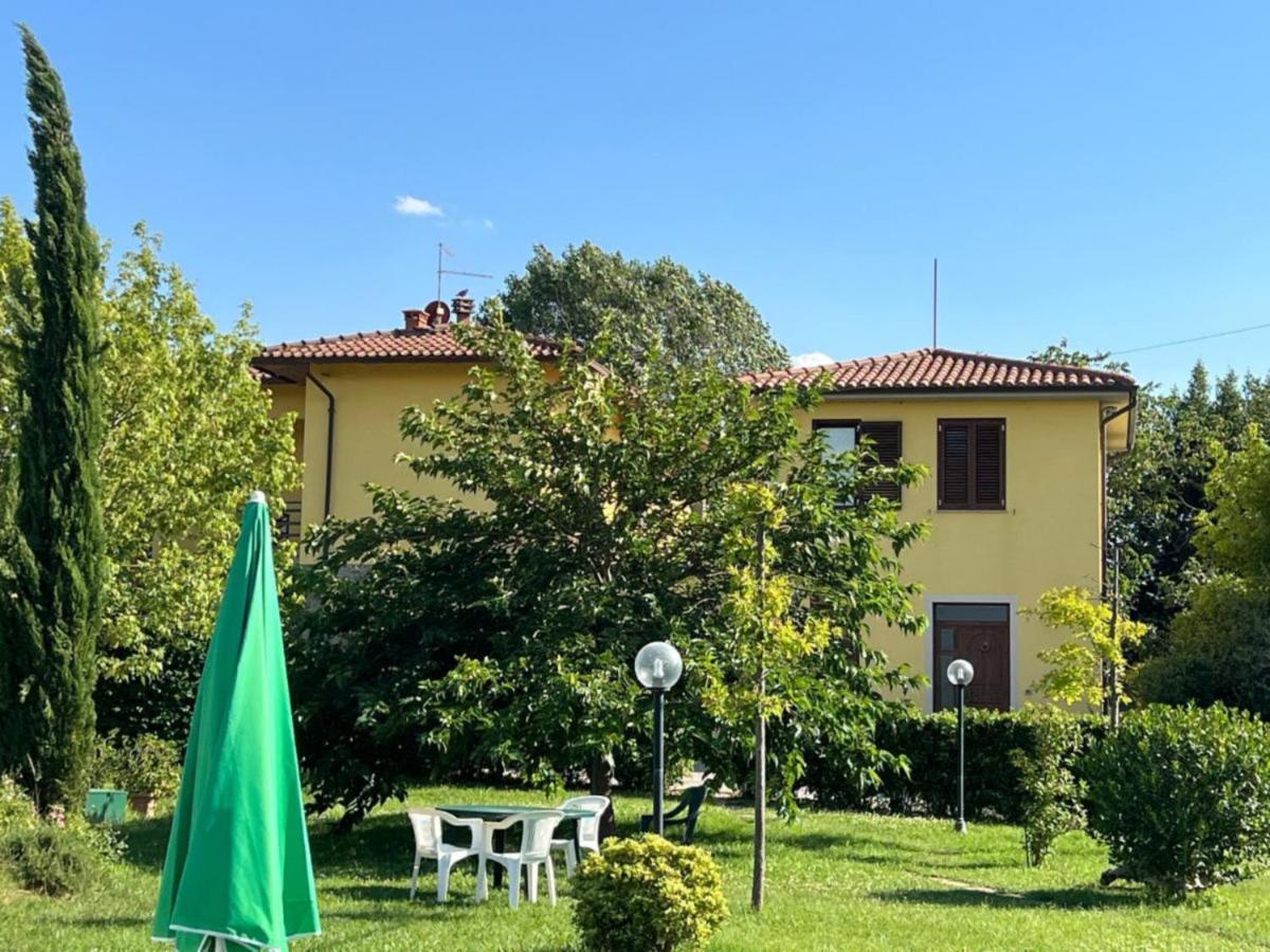 Papa Giuseppe La Cantina Cortona Esterno foto